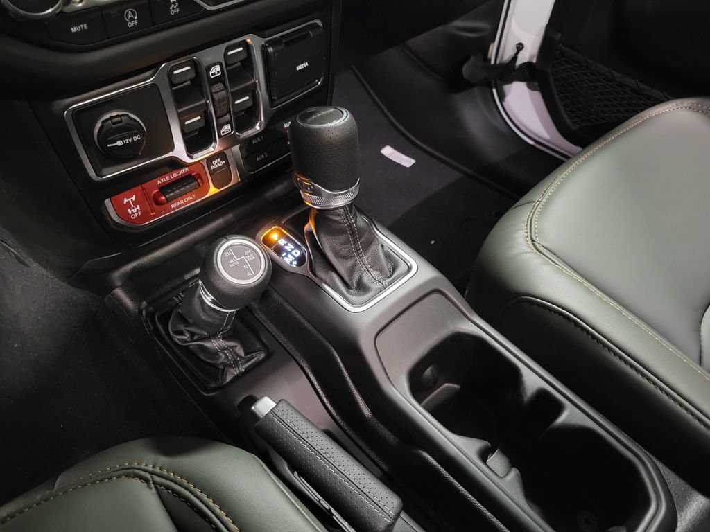 New 2026 Jeep Gladiator Mojave AWD/4WD image 15