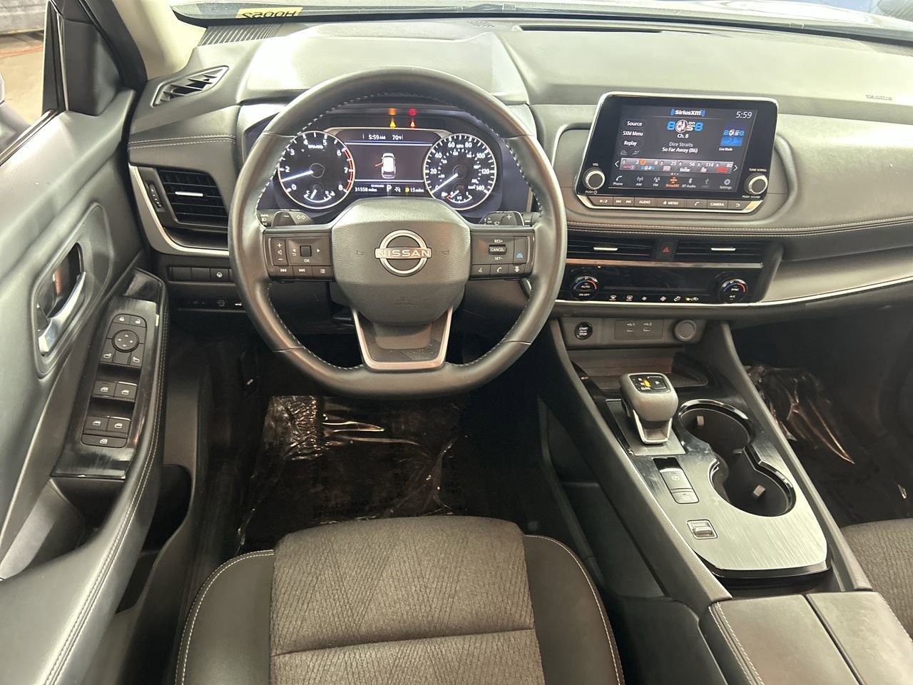 Used 2025 Nissan Rogue SV FWD image 21