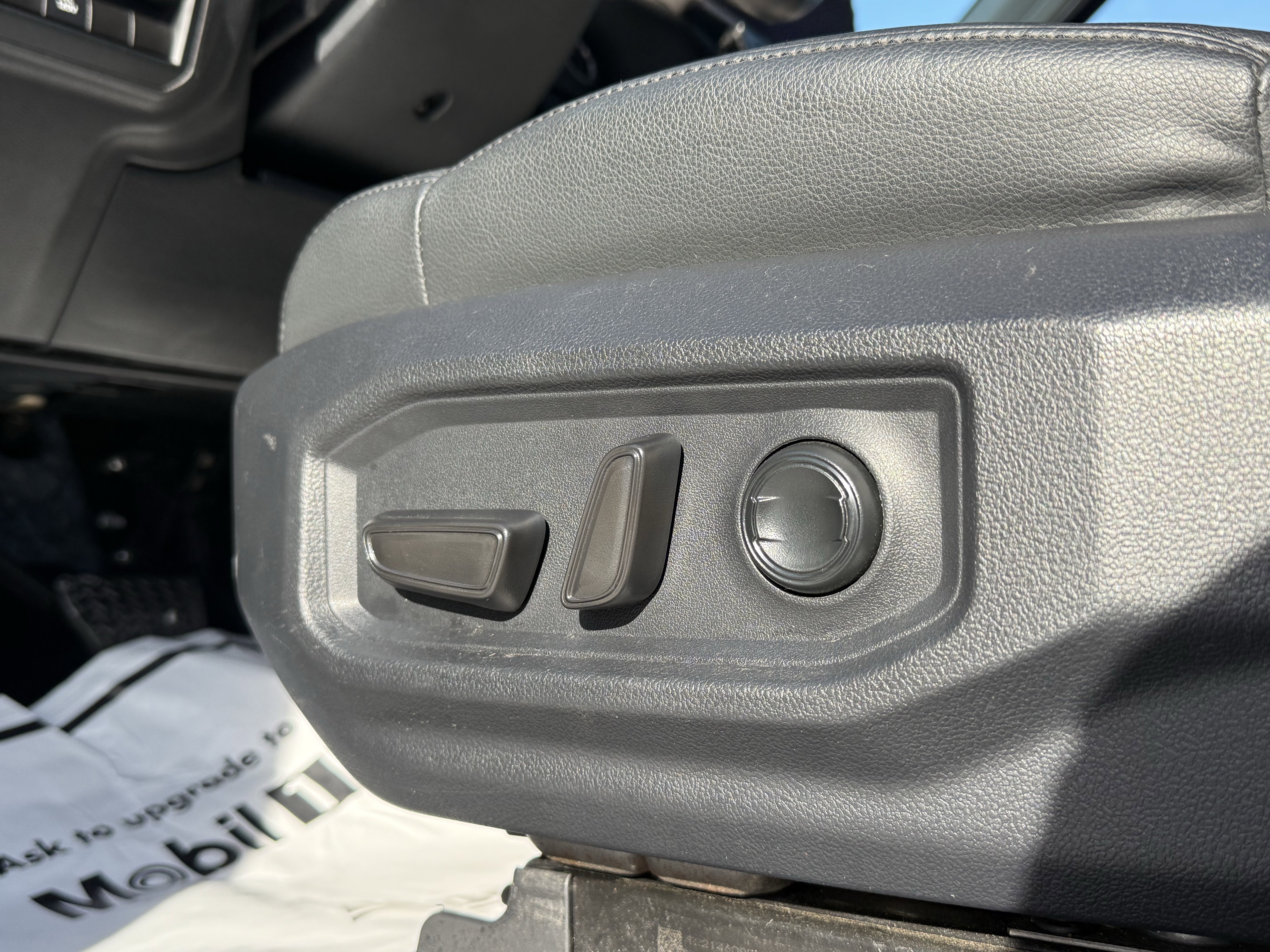 Used 2022 Toyota Tundra Limited image 30