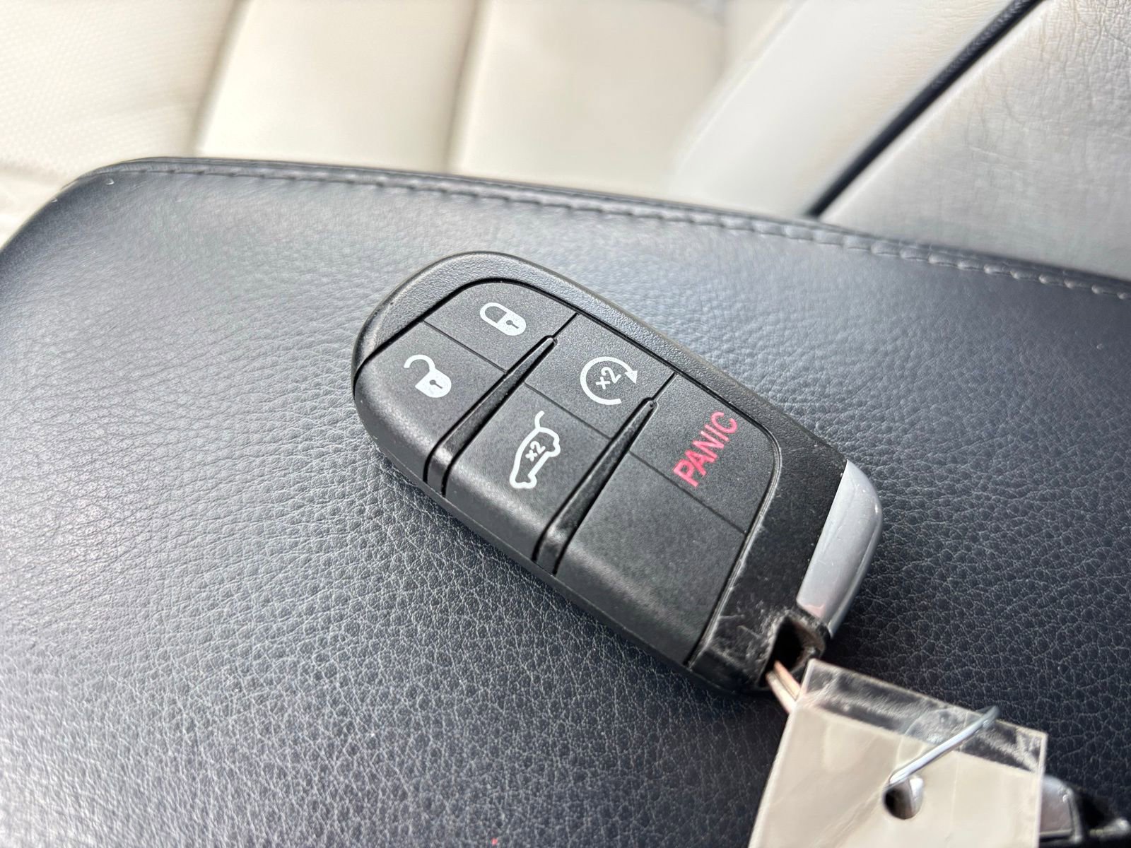 Used 2017 Jeep Grand Cherokee Summit AWD/4WD image 26