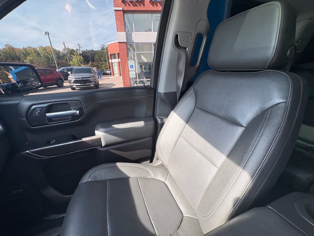 Used 2022 Chevrolet Silverado 1500 LTZ w/ LTZ Premium Package AWD/4WD image 11