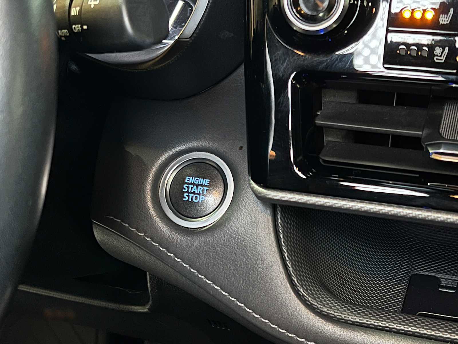 Used 2021 Toyota Highlander Platinum image 33