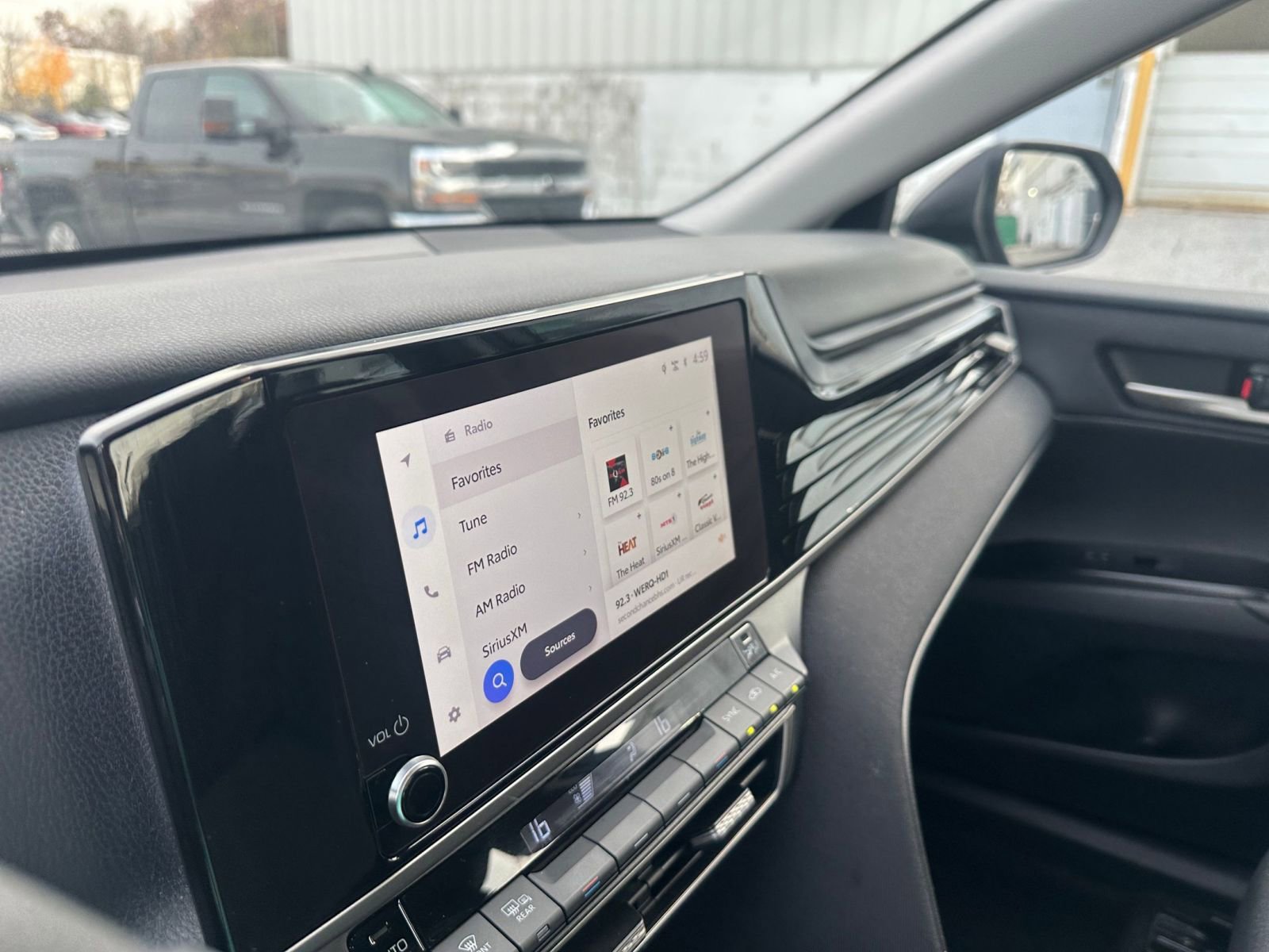 Used 2025 Toyota Camry LE image 21