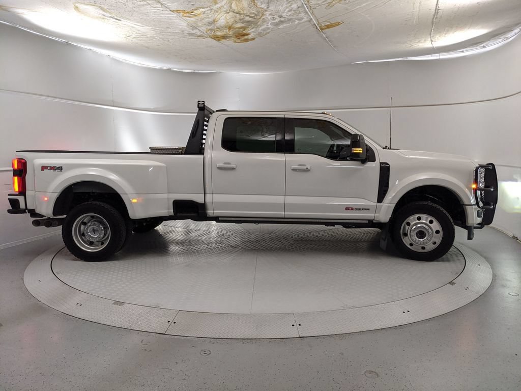 Used 2026 Ford F450 Platinum w/ FX4 Off-Road Package AWD/4WD image 2