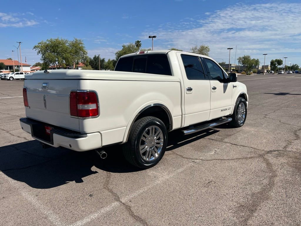 Used 2008 Lincoln Mark LT 2WD image 9