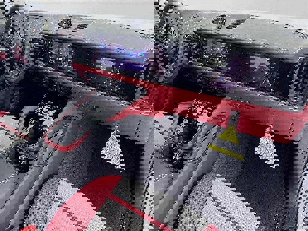 New 2026 Porsche Cayenne Turbo image 32