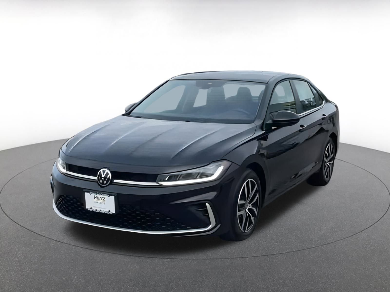 Used 2025 Volkswagen Jetta SE image 8