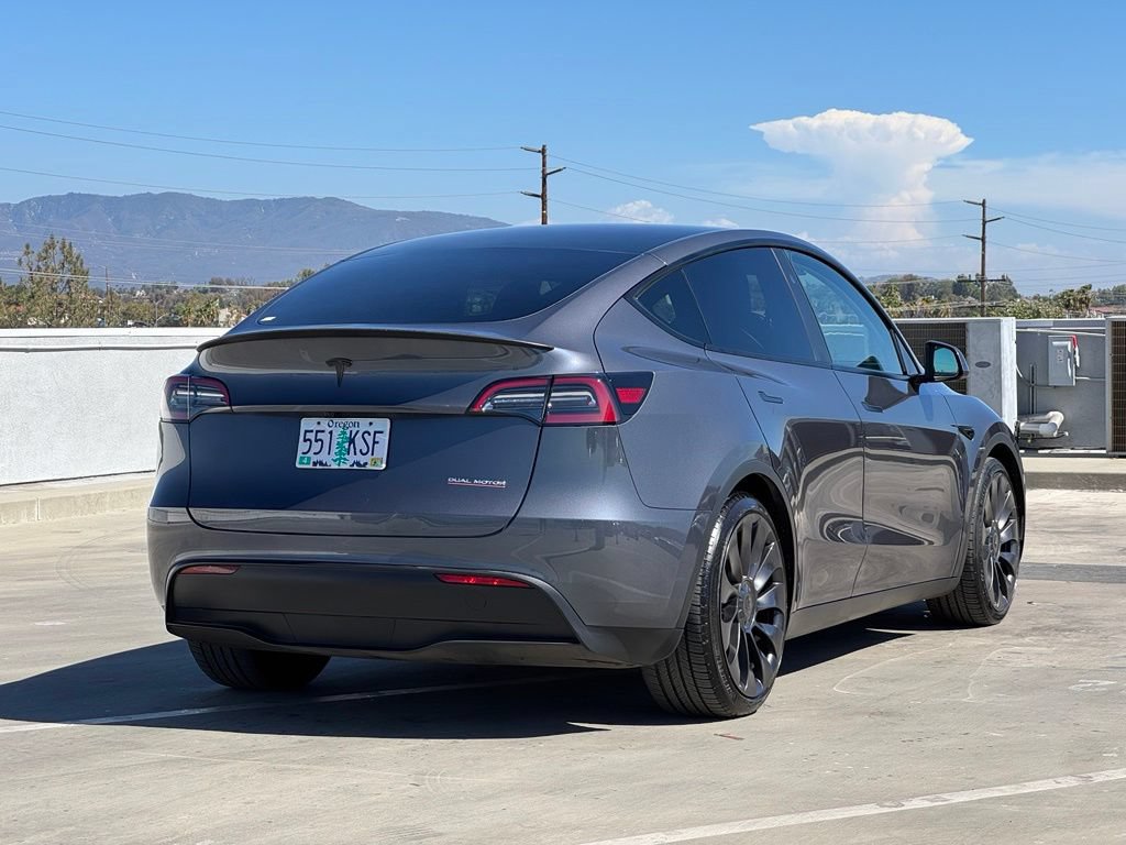 Used 2023 Tesla Model Y Performance AWD/4WD image 31