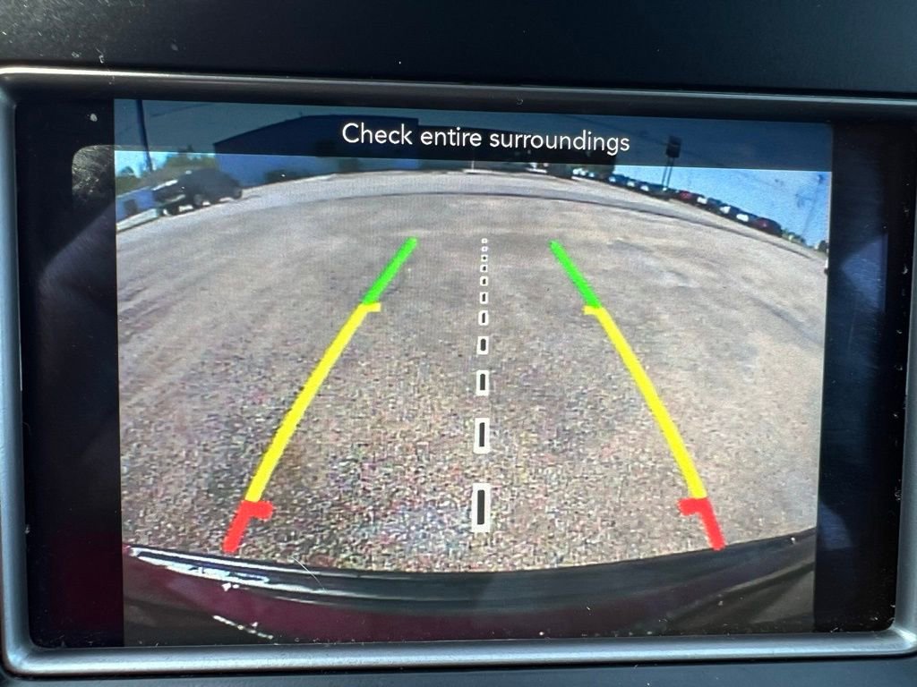 Used 2021 Jeep Grand Cherokee Laredo AWD/4WD image 31