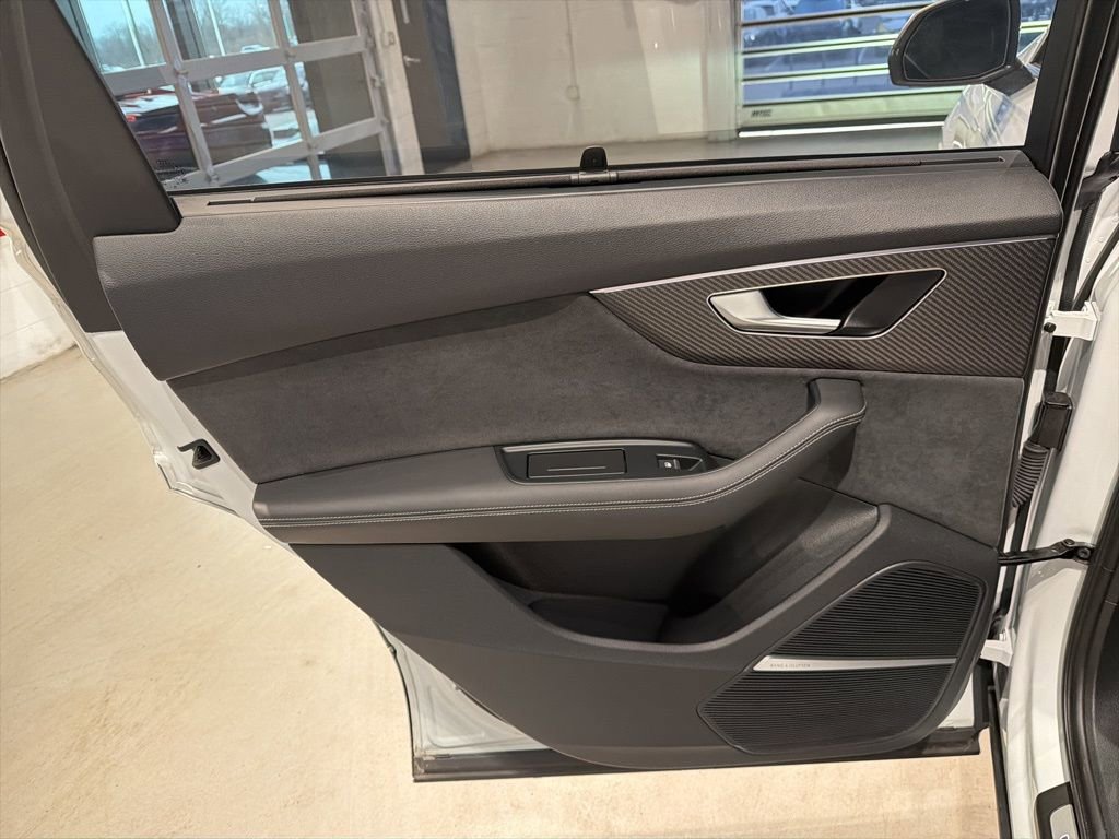 Used 2025 Audi SQ7 Prestige image 41