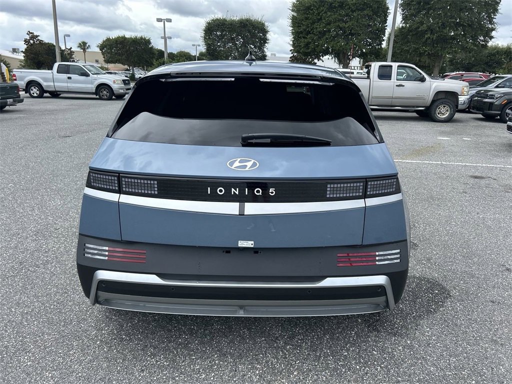 New 2025 Hyundai Ioniq 5 SE image 12