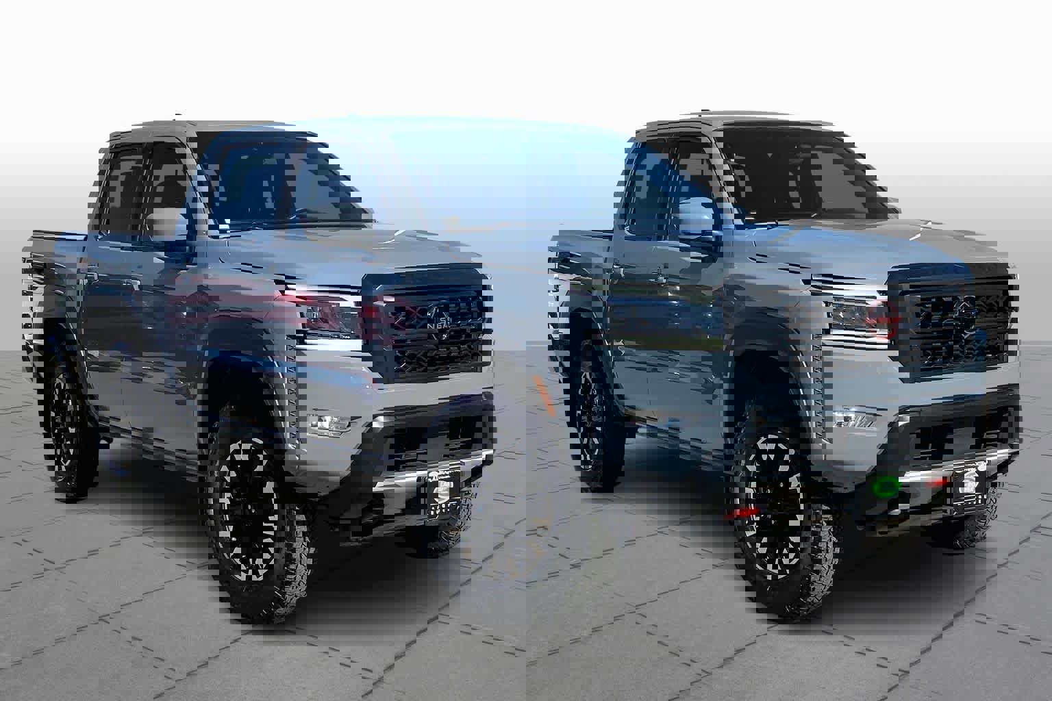 Used 2024 Nissan Frontier PRO-4X w/ Off-Road Protection Package image 3