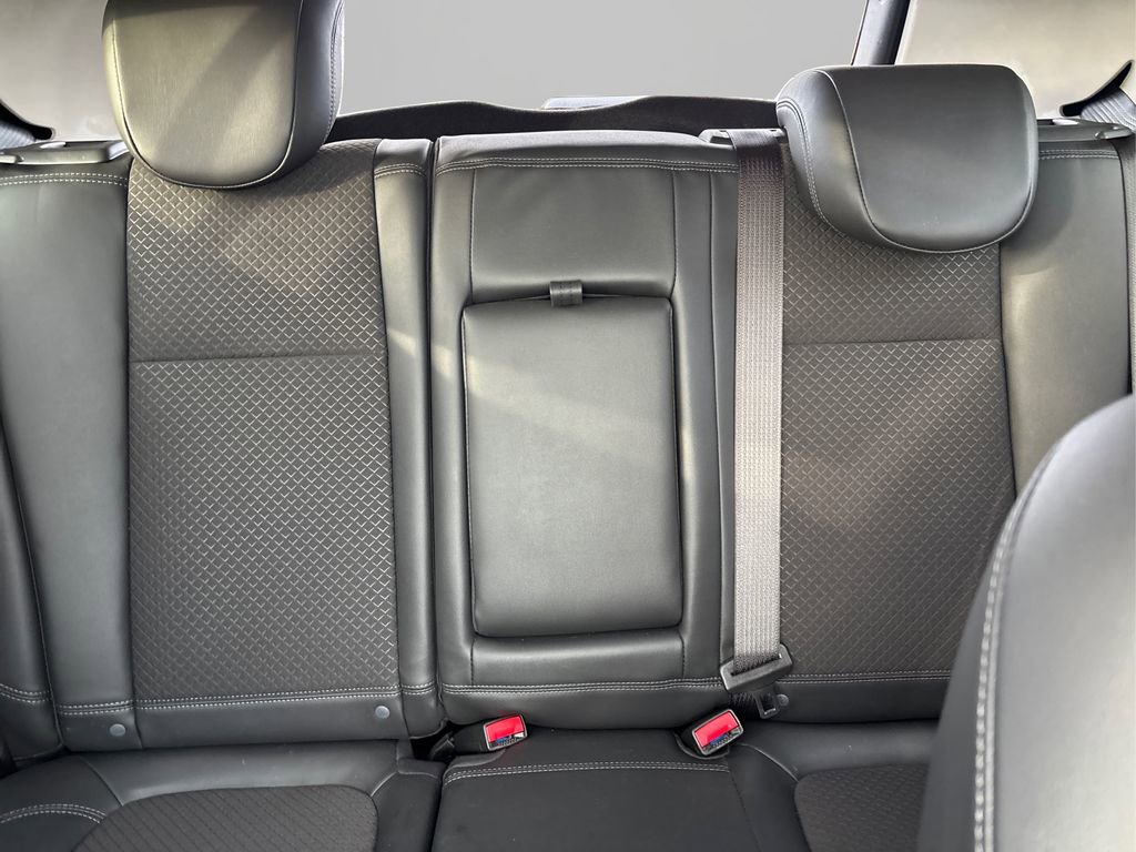 Used 2020 Buick Encore Sport Touring image 18