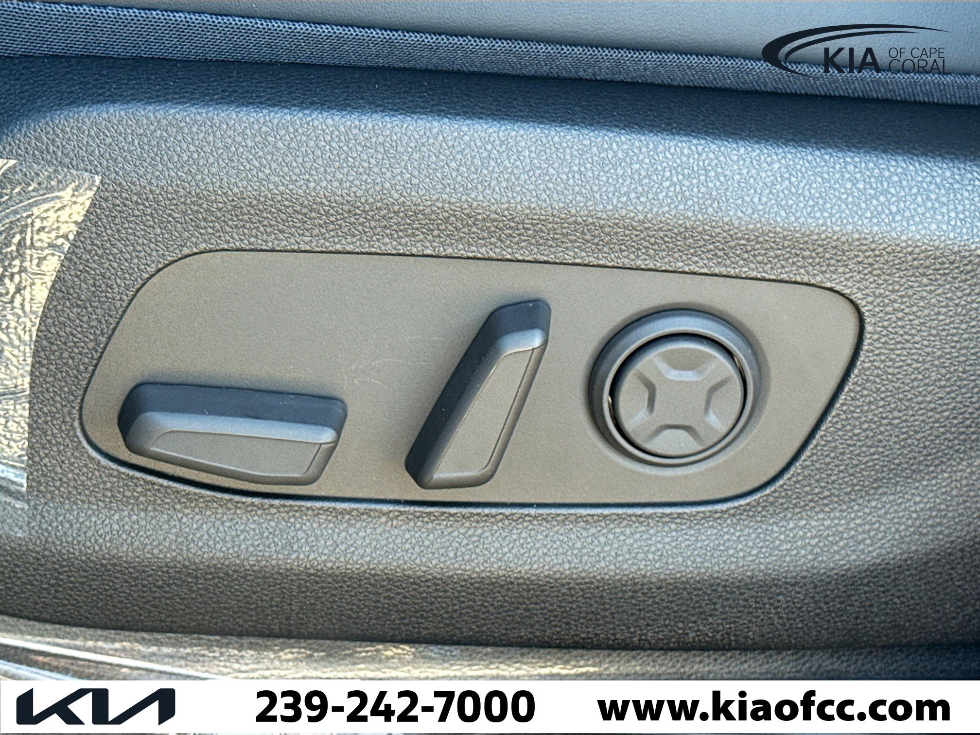 New 2026 Kia Carnival EX image 26