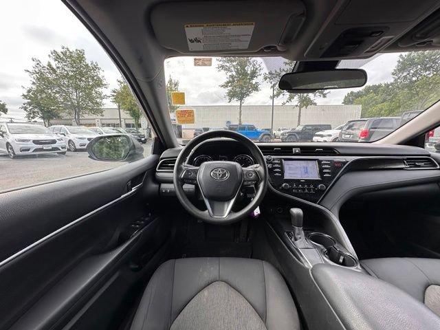 Used 2020 Toyota Camry LE FWD image 16