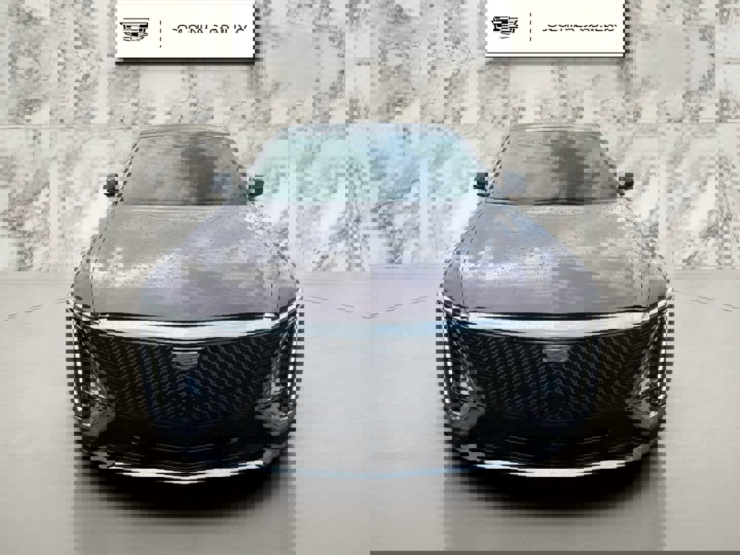 Used 2025 Cadillac Lyriq Luxury w/ LPO, Floor Liner Package AWD/4WD image 2