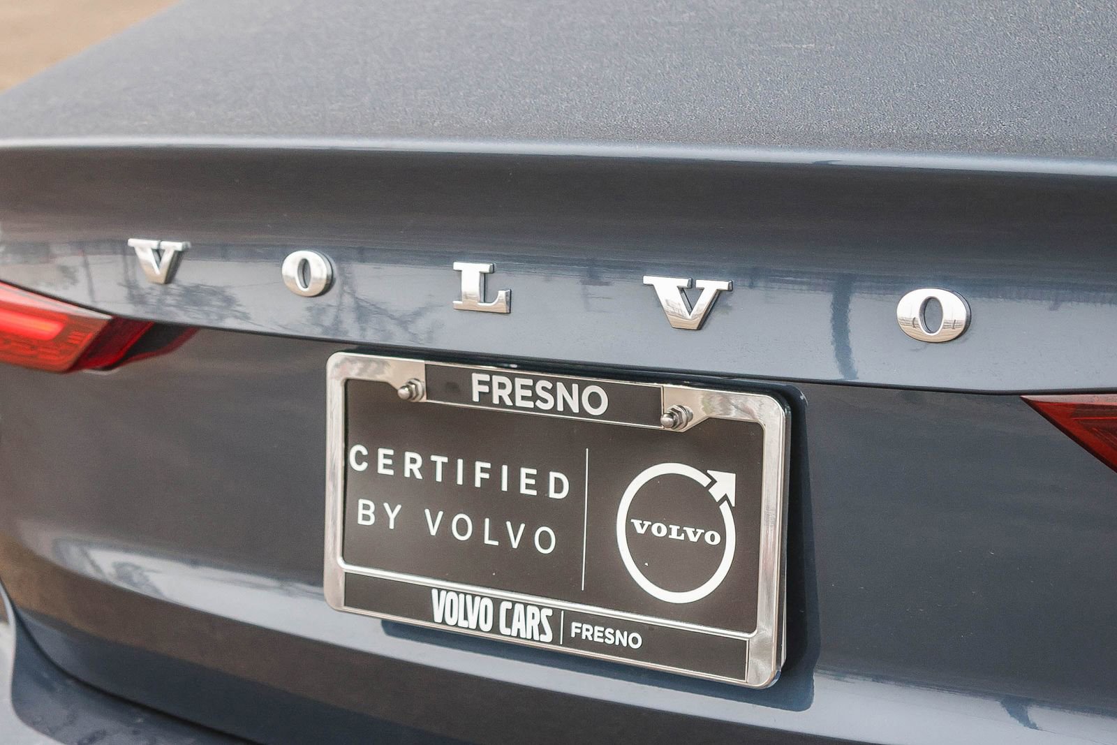 Used 2023 Volvo S60 B5 Plus w/ Protection Package Premier image 13