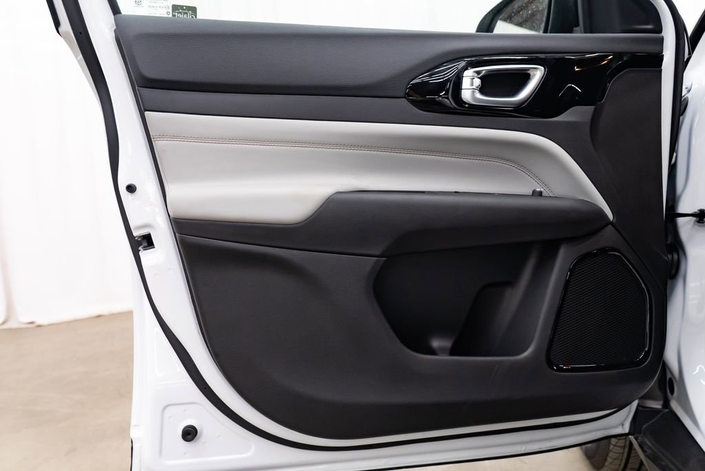 New 2026 Jeep Compass Limited image 20