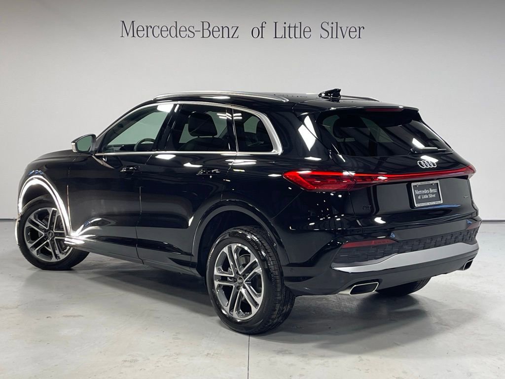 Used 2025 Audi Q5 Premium image 3