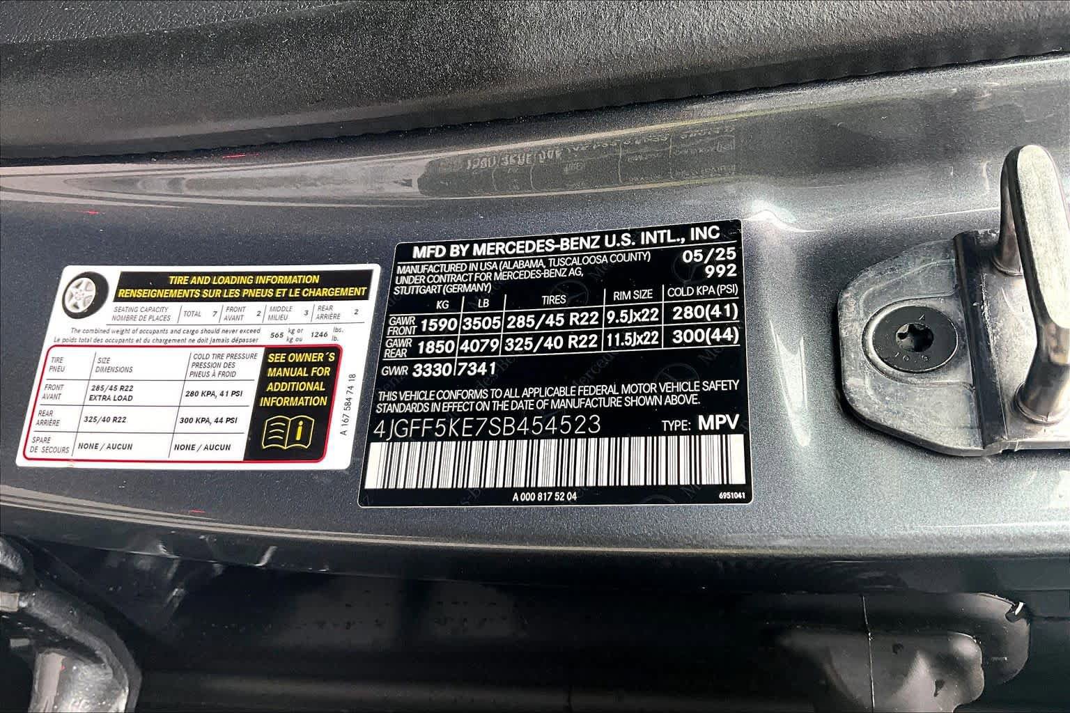 Used 2025 Mercedes-Benz GLS 450 4MATIC image 39
