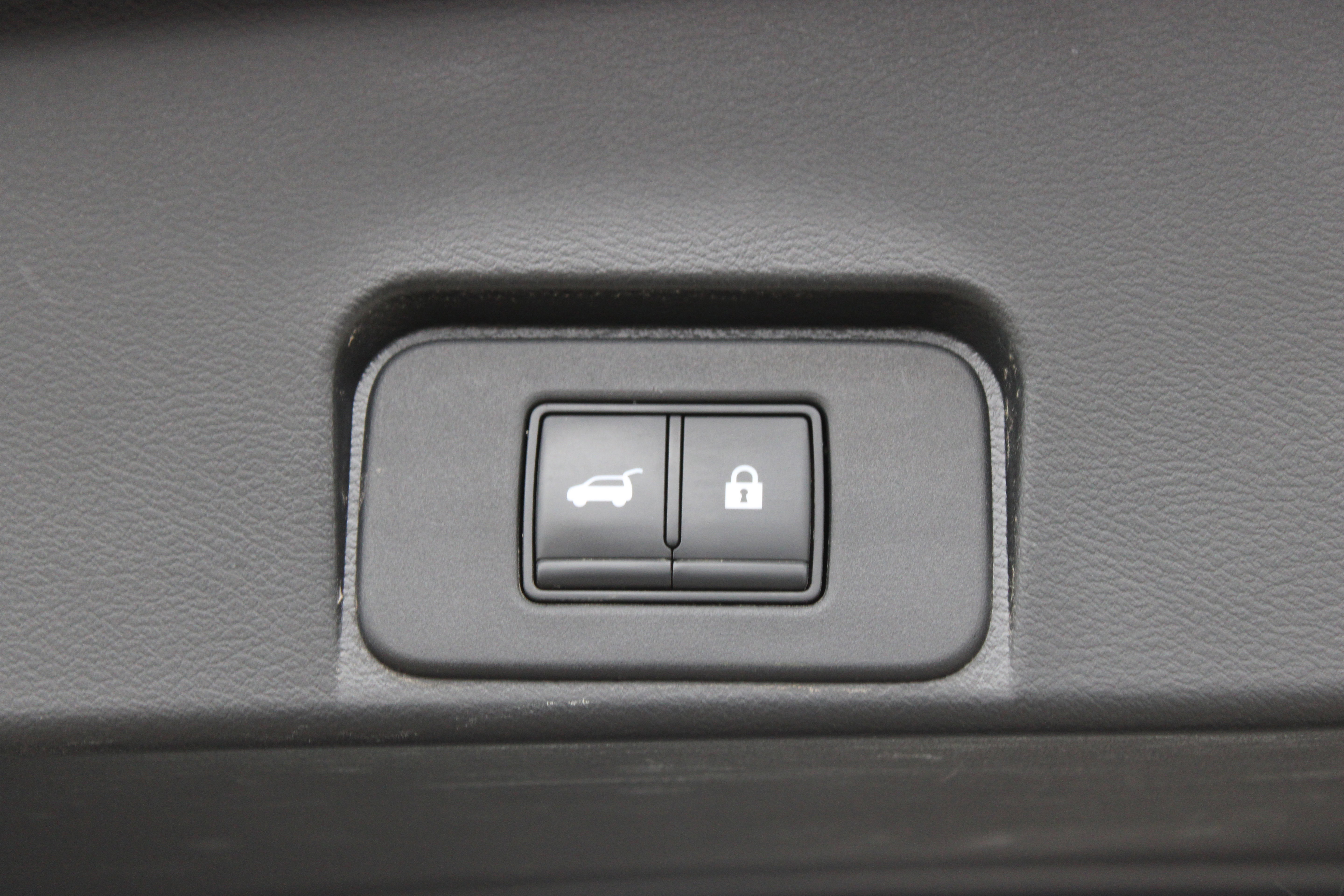 Certified 2021 Nissan Rogue SL image 6