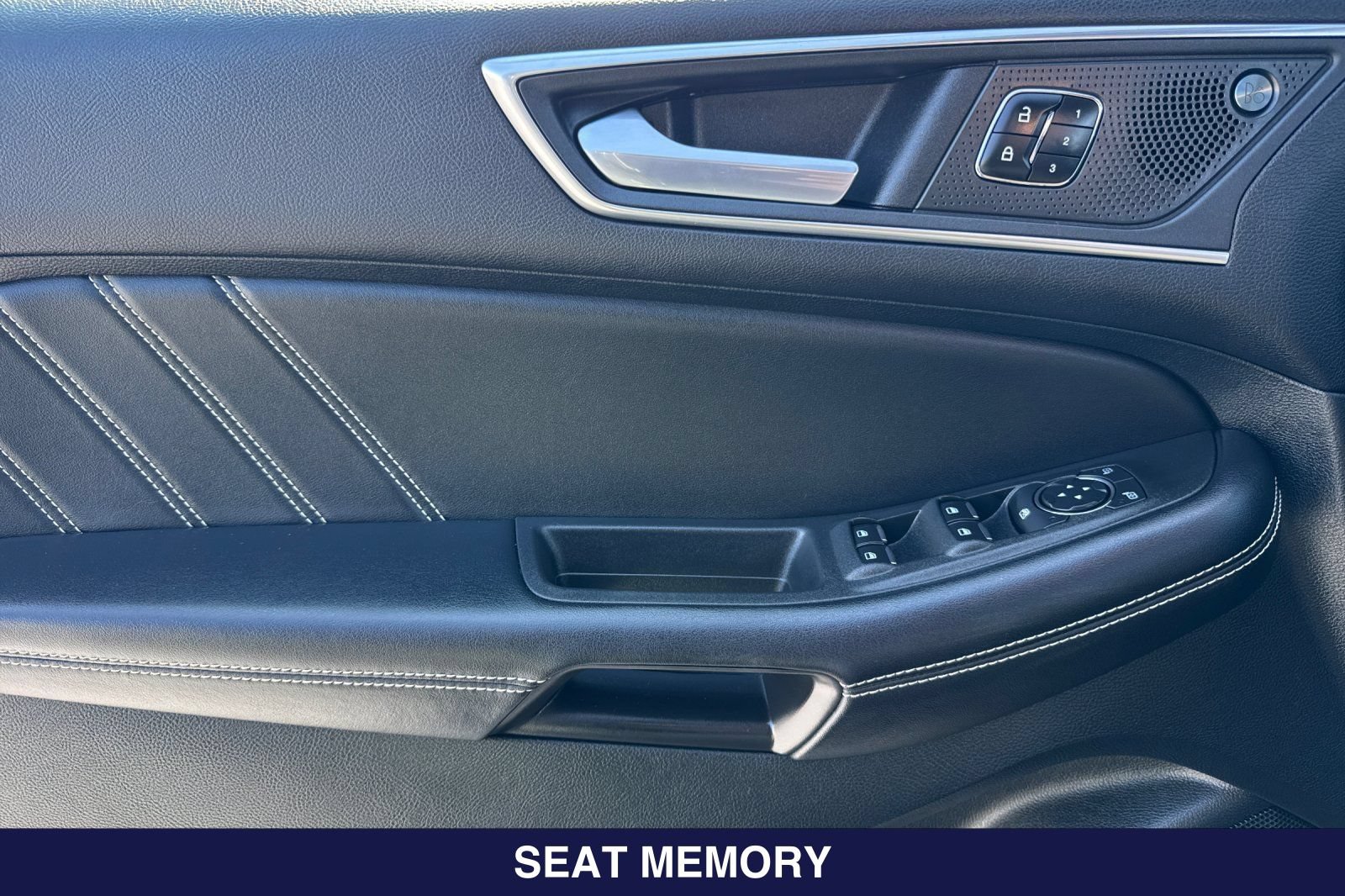 Used 2023 Ford Edge ST AWD/4WD image 12