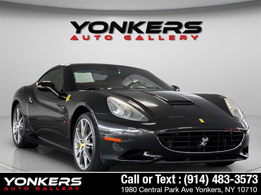 Used 2010 Ferrari California RWD image 20