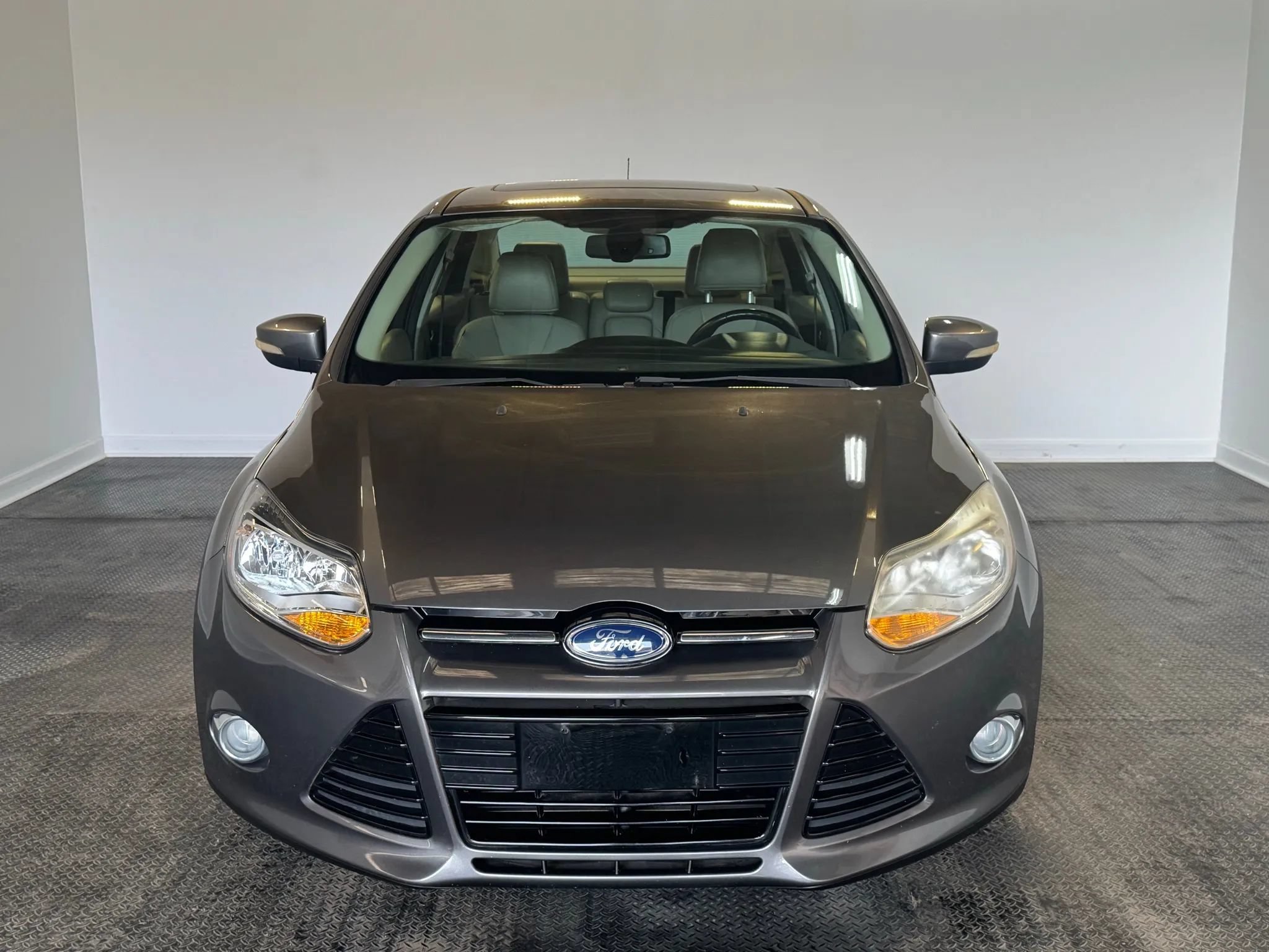 Used 2012 Ford Focus SEL FWD image 2