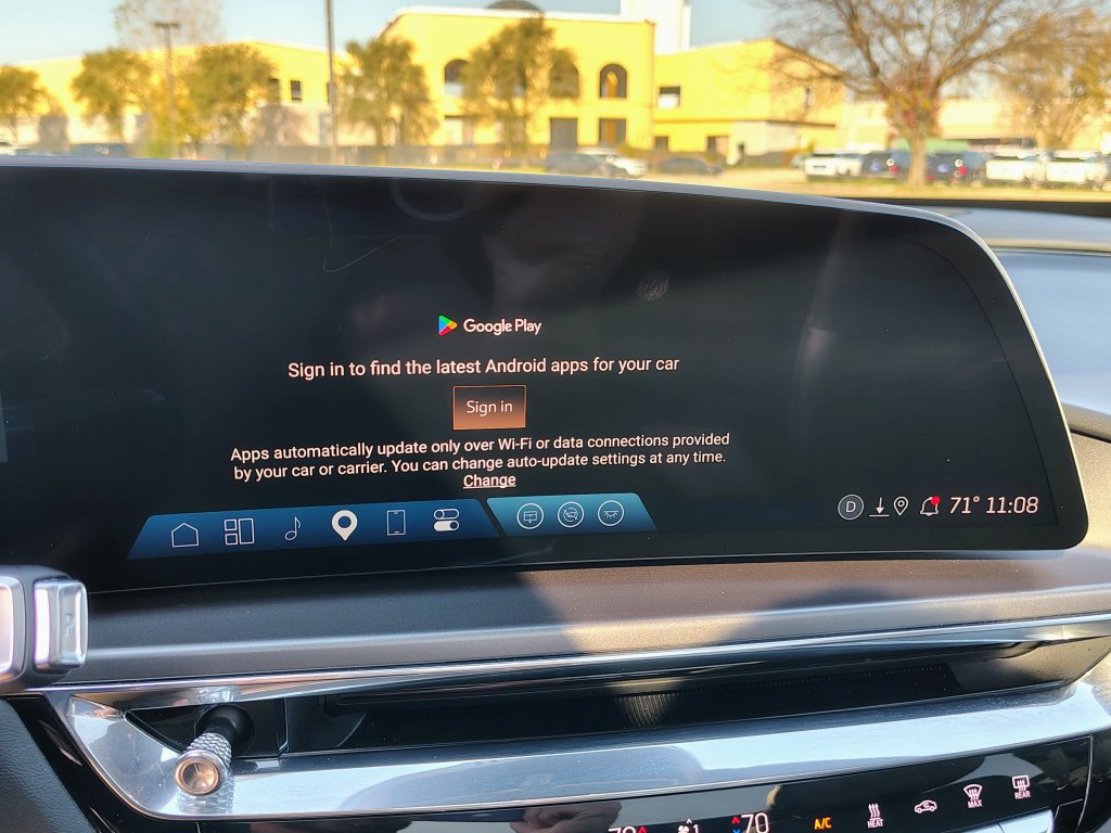 Used 2024 Cadillac Lyriq Tech w/ LPO, Floor Liner Package AWD/4WD image 24