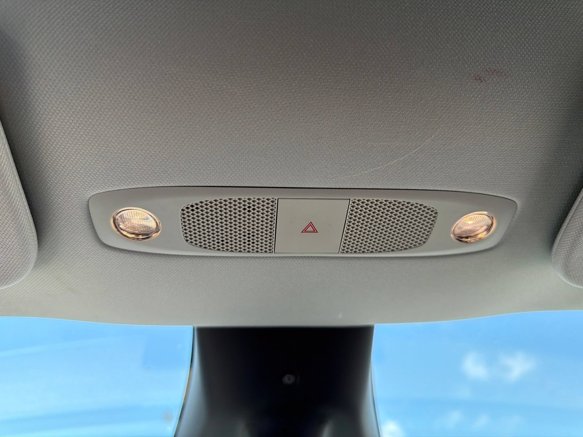Used 2023 Tesla Model Y 2WD image 36
