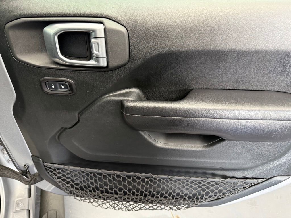 Used 2018 Jeep Wrangler Unlimited Sport S image 59