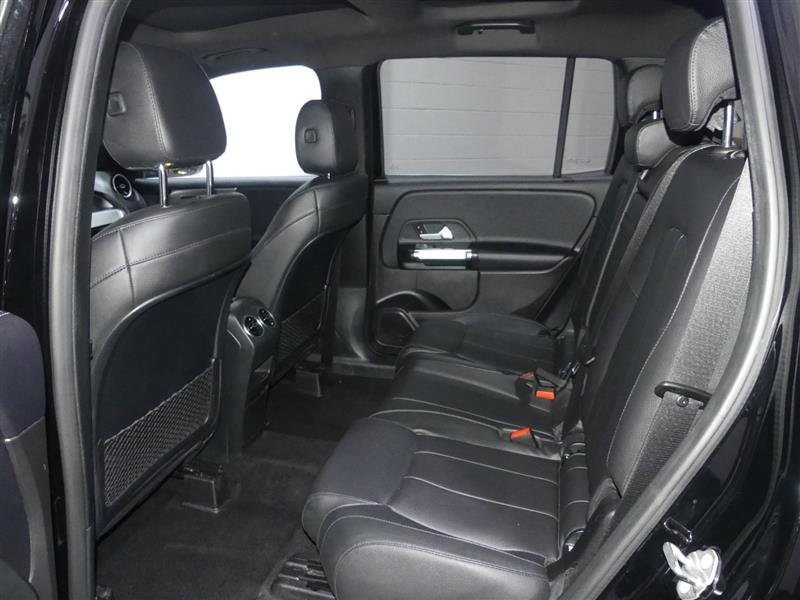Used 2020 Mercedes-Benz GLB 250 4MATIC image 28
