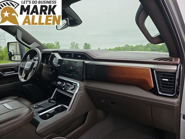 Used 2024 GMC Sierra 3500 Denali AWD/4WD image 29