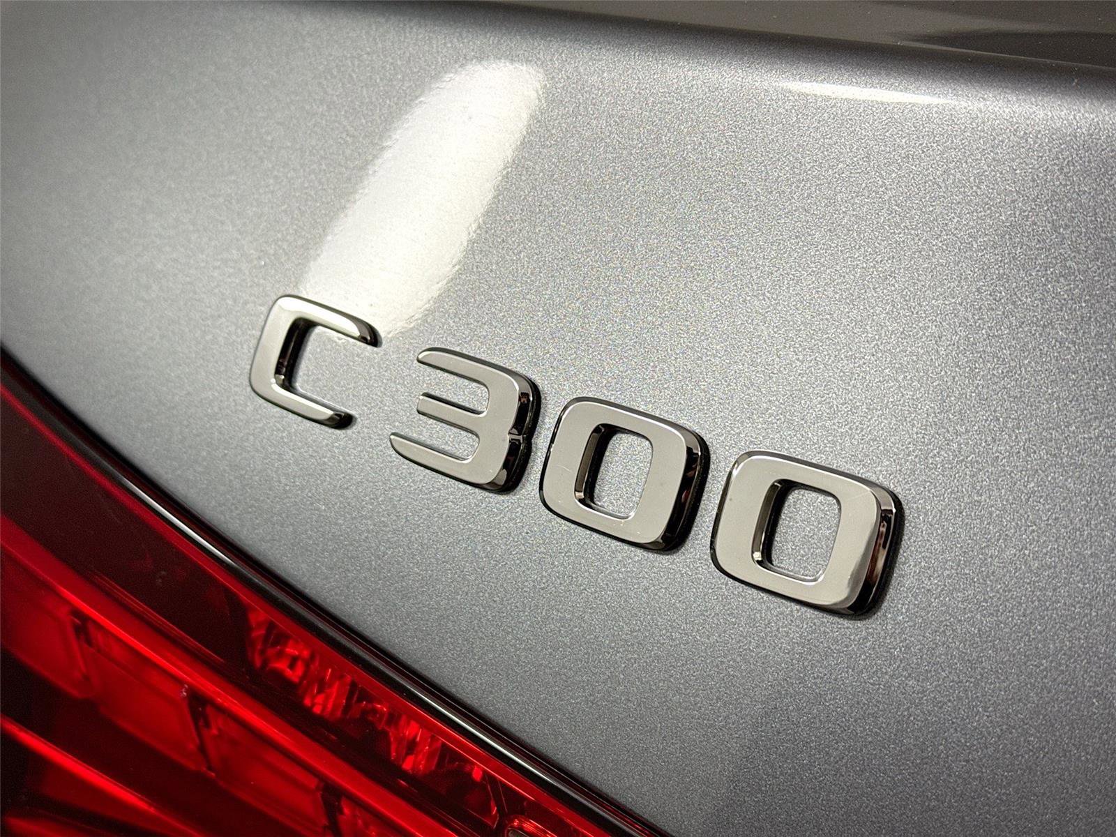 Used 2022 Mercedes-Benz C 300 Sedan image 11