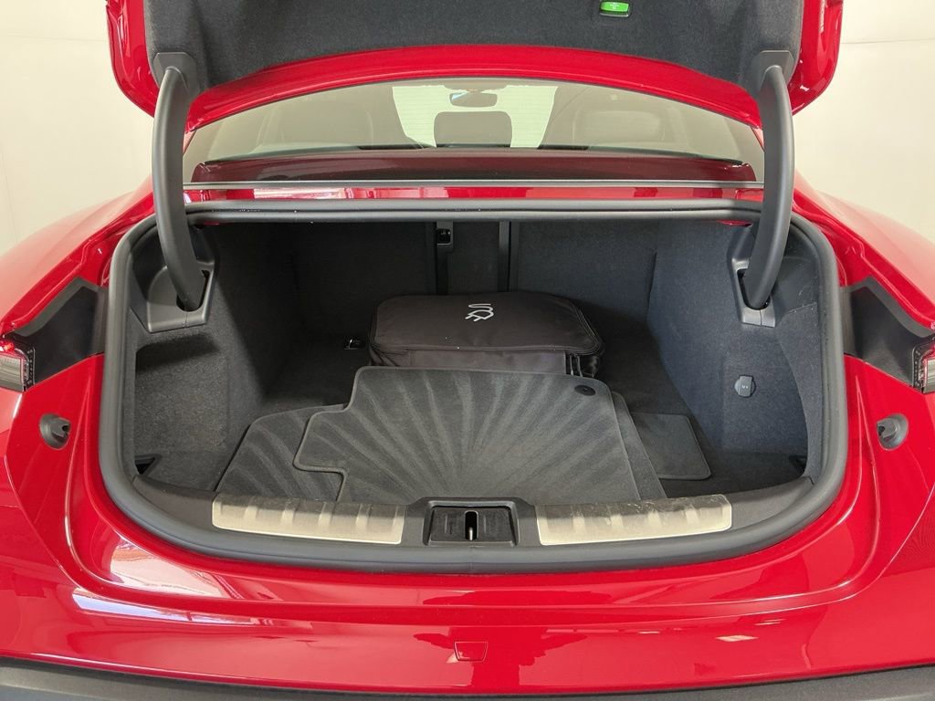 Used 2025 Porsche Taycan 4S image 30