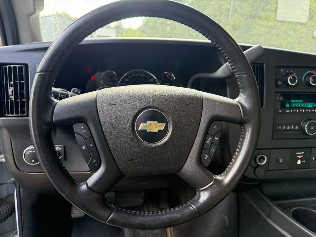 Used 2023 Chevrolet Express 3500 w/ Driver Convenience Package RWD image 12