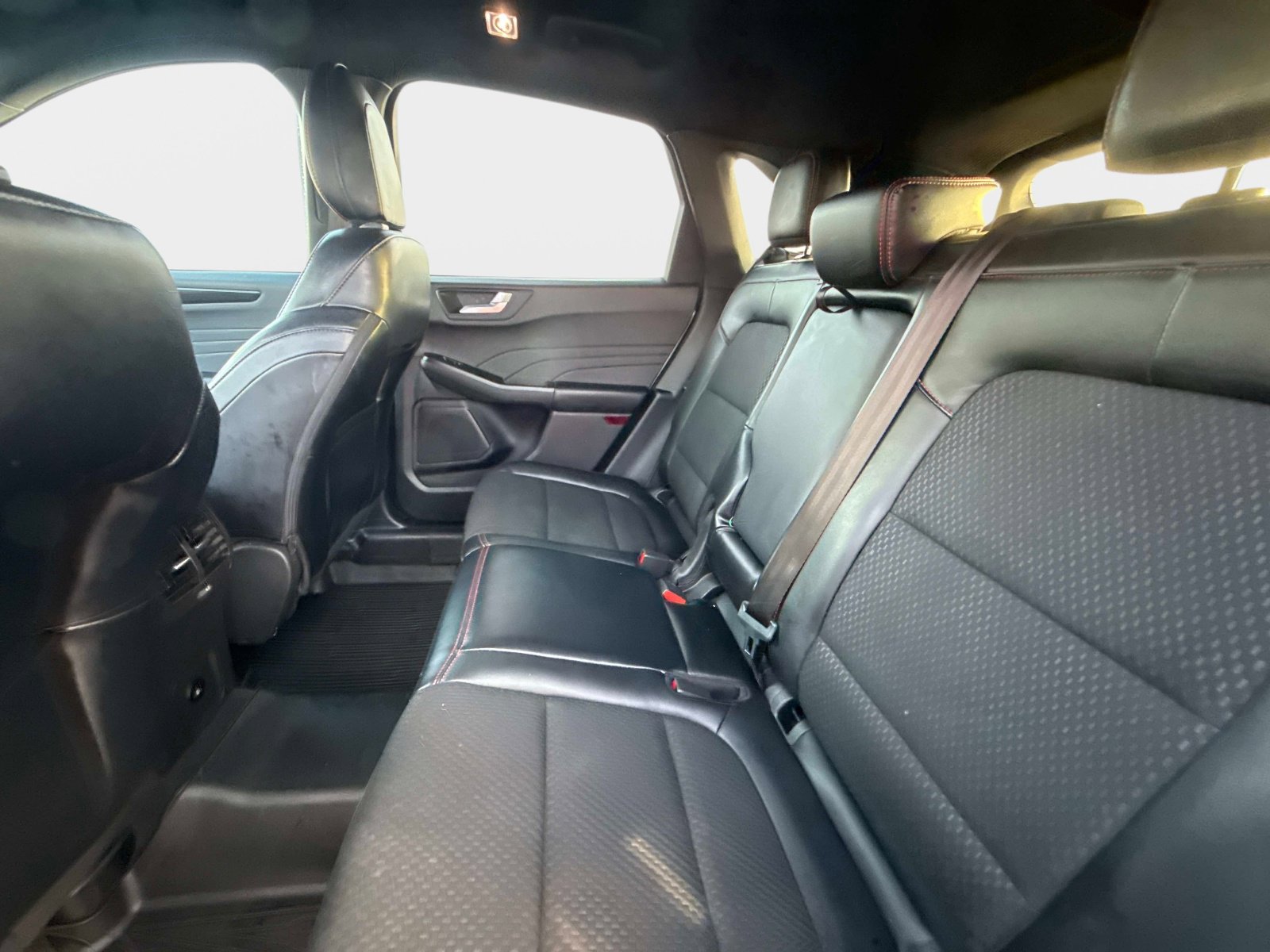 Used 2023 Ford Escape ST-Line image 15