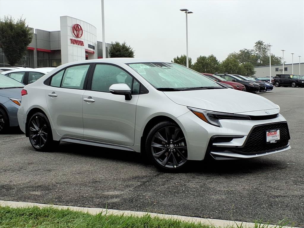New 2026 Toyota Corolla SE w/ SE Package FWD image 2