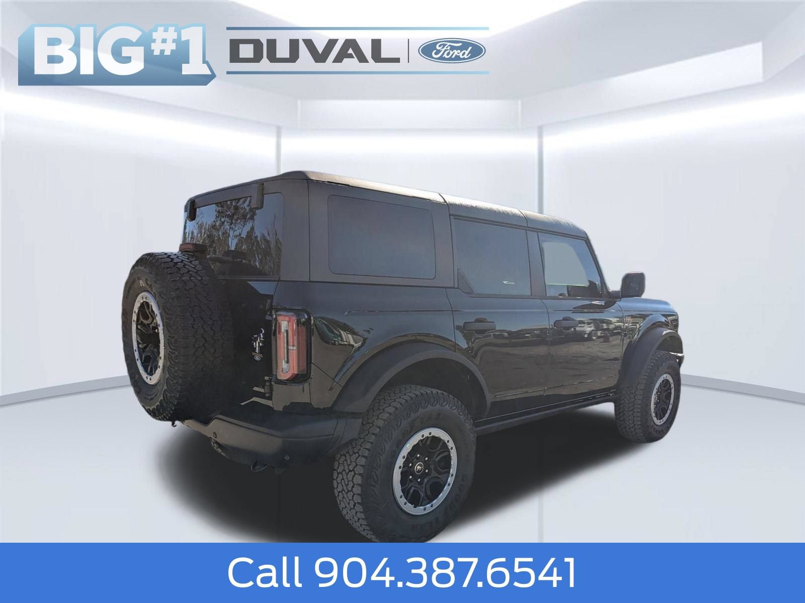 New 2025 Ford Bronco Badlands w/ Sasquatch Package AWD/4WD image 4