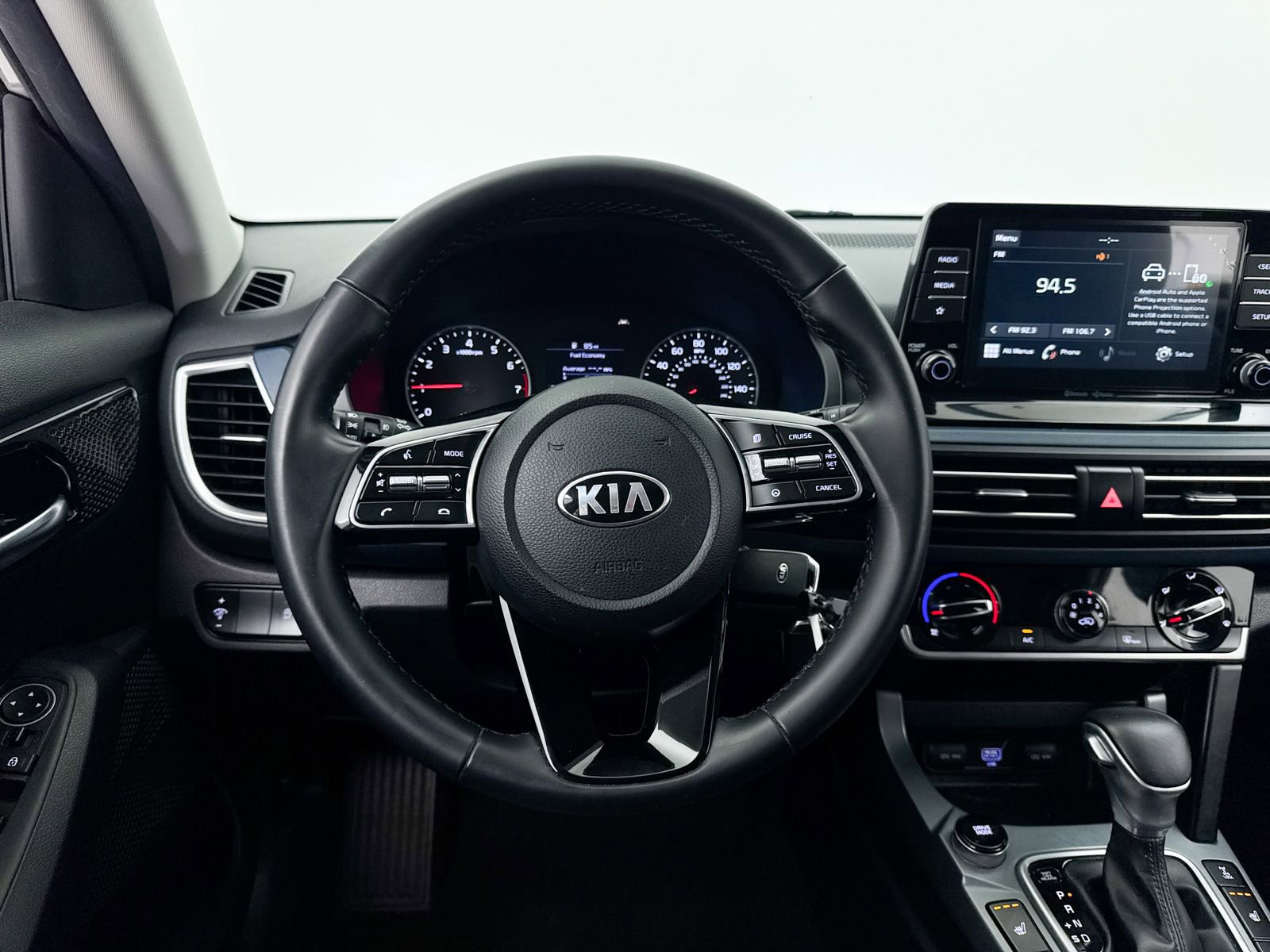 Used 2021 Kia Seltos S image 3