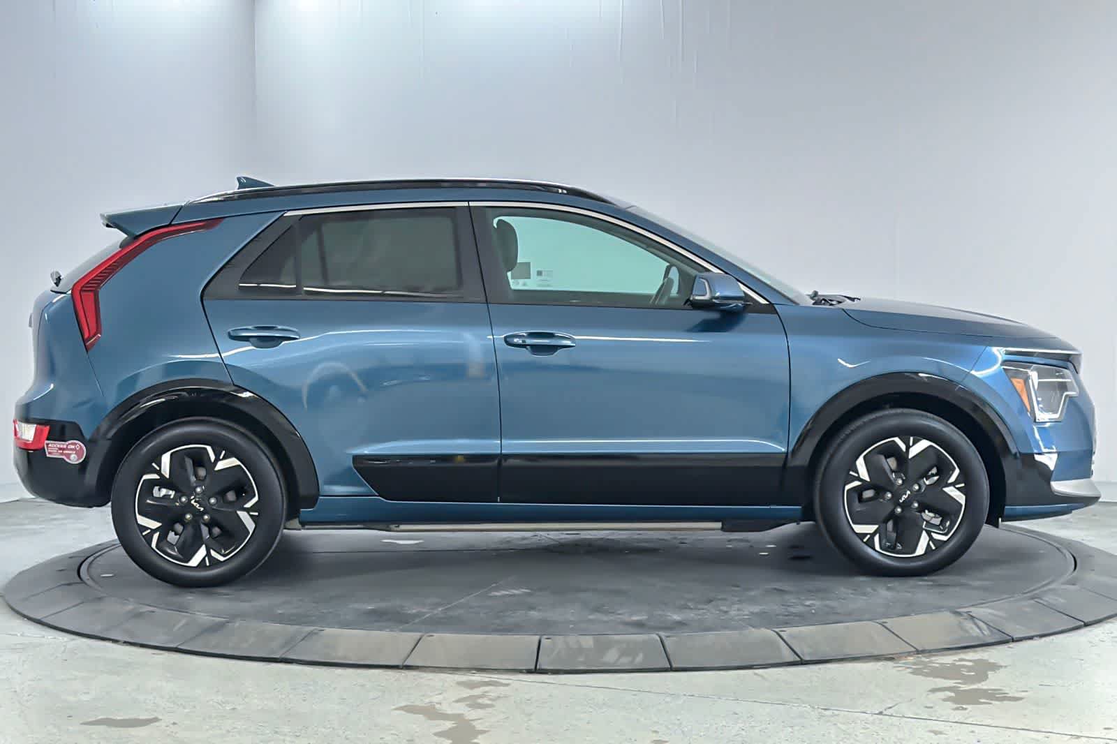 Used 2024 Kia Niro Wind FWD image 8