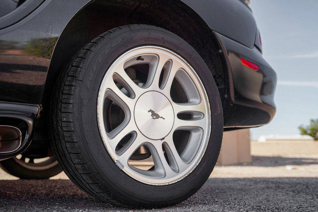 Used 1998 Ford Mustang GT RWD image 94