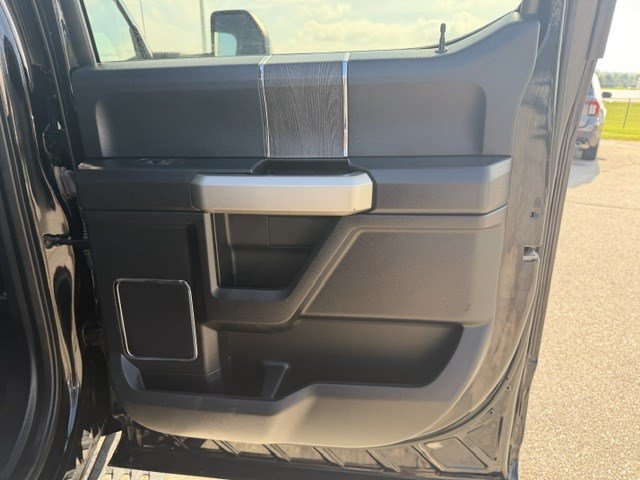 Used 2021 Ford F350 Lariat w/ Tremor Off-Road Package AWD/4WD image 37