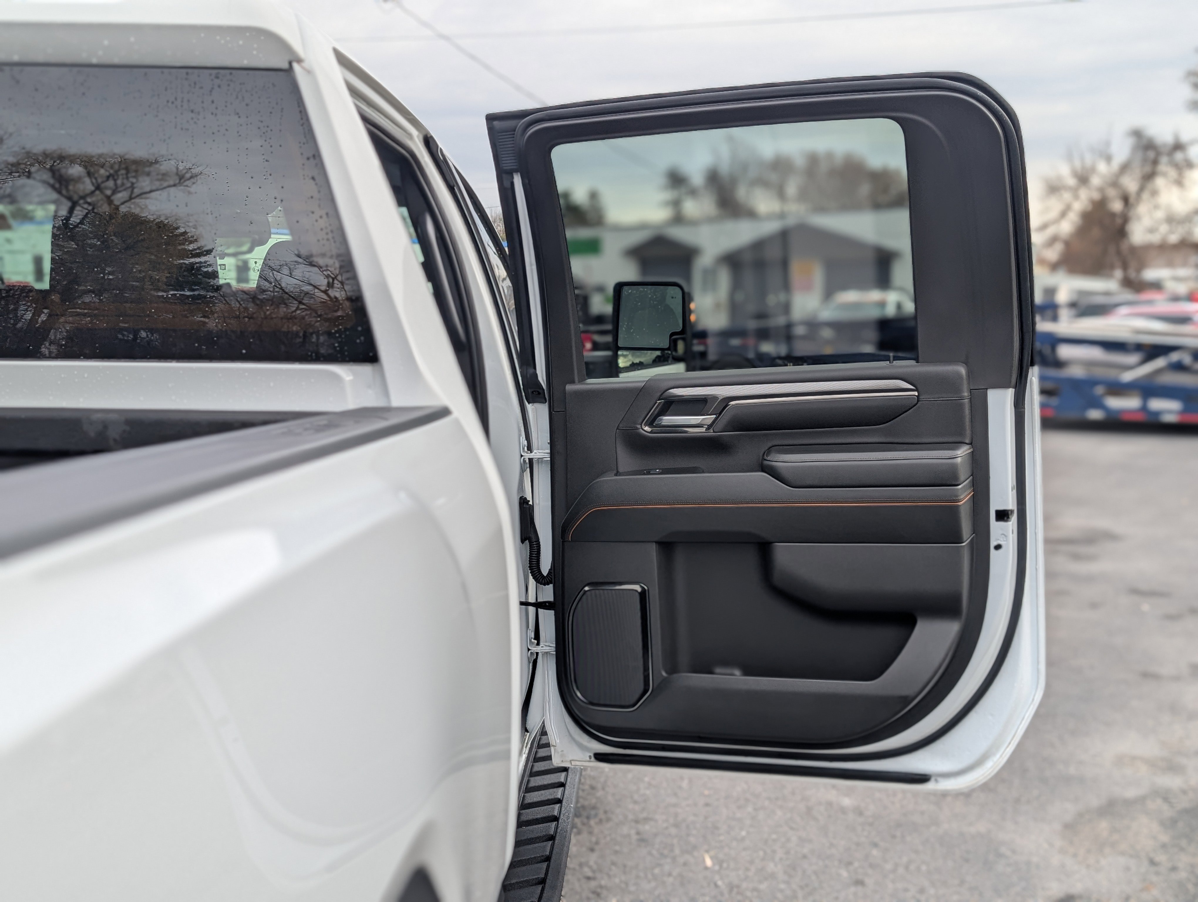 Used 2025 GMC Sierra 2500 AT4 w/ AT4 Premium Plus Package image 52