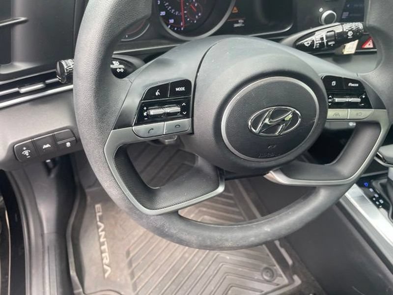Used 2023 Hyundai Elantra SEL FWD image 26