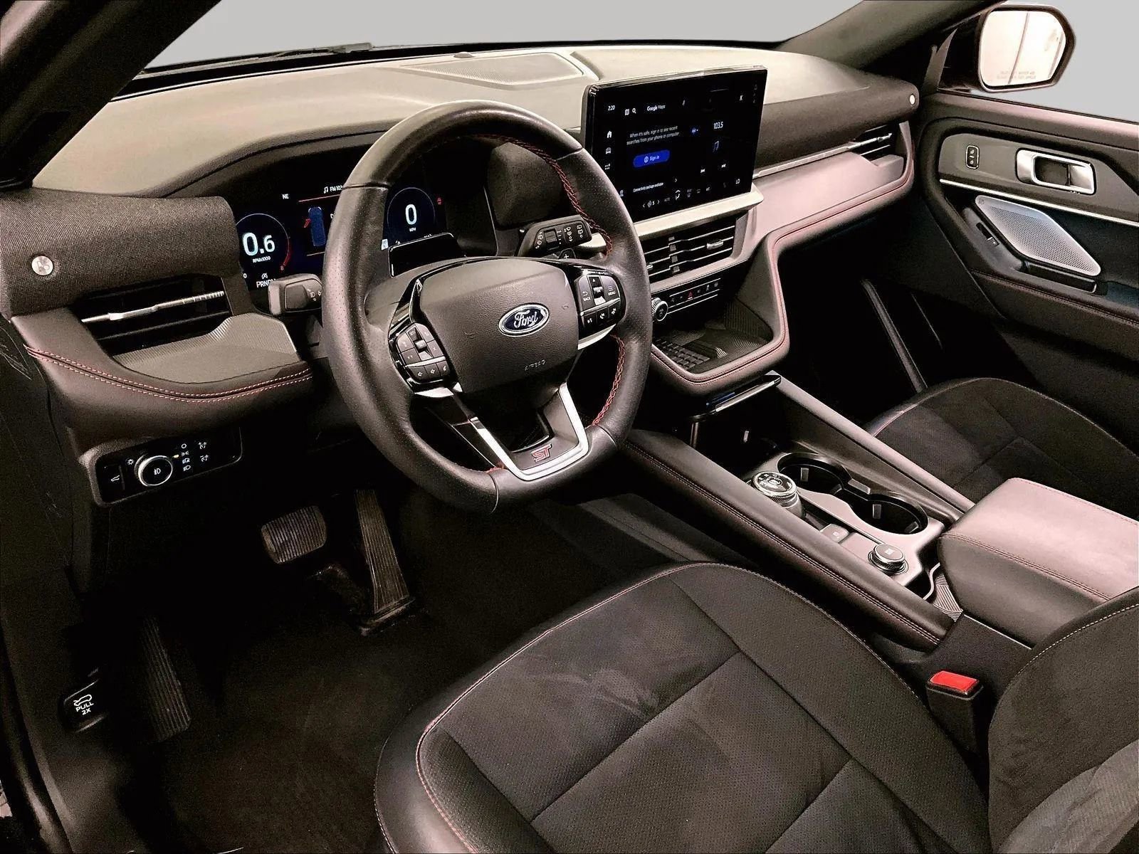 Used 2025 Ford Explorer ST AWD/4WD image 12