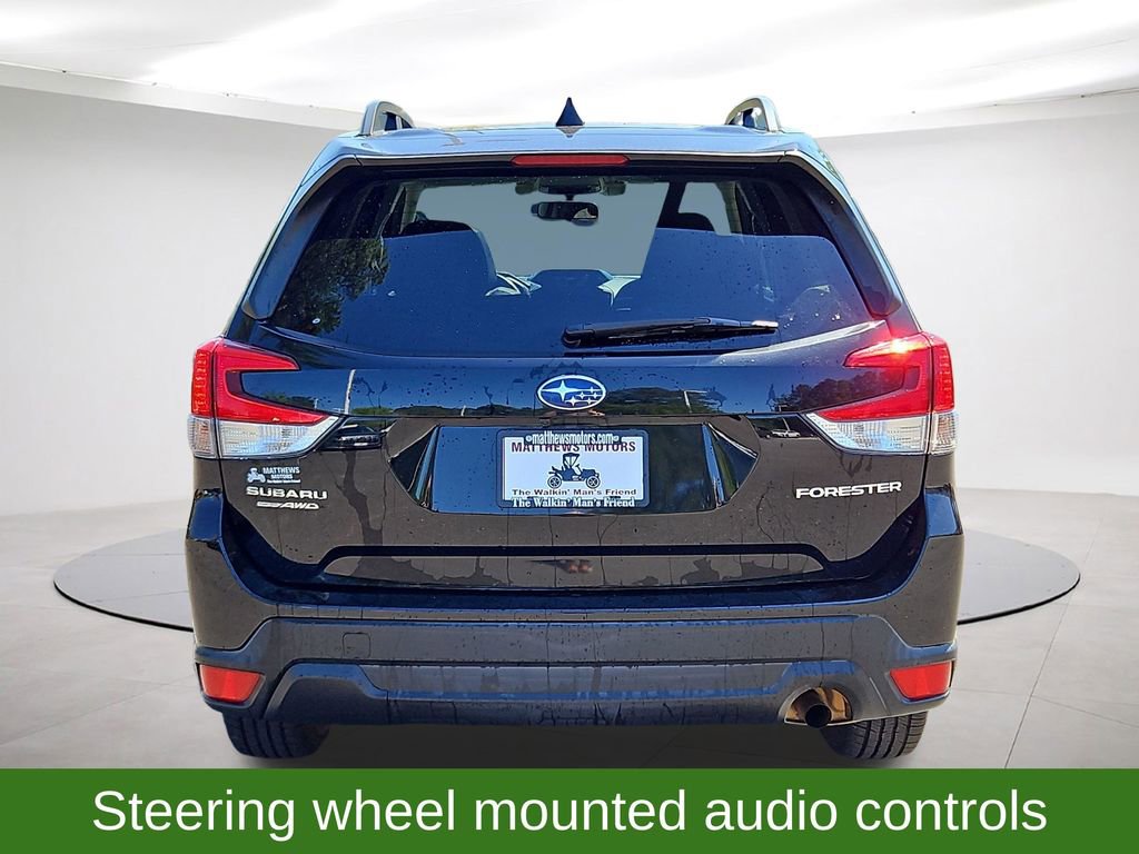 Used 2020 Subaru Forester Premium AWD/4WD image 6