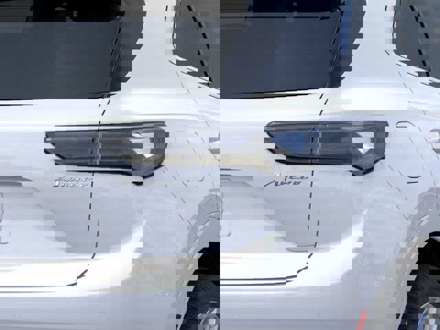 New 2026 Buick Envision Avenir image 11