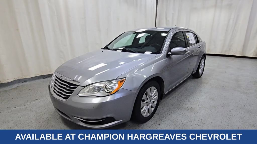 Used 2014 Chrysler 200 LX image 6