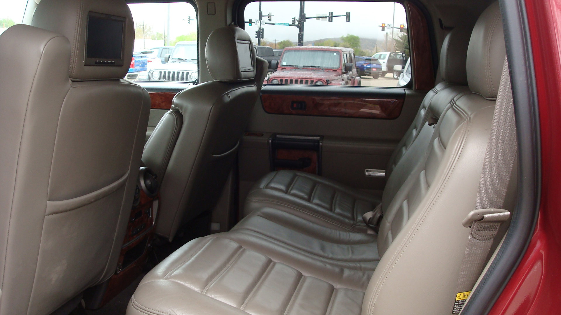 Used 2003 HUMMER H2 w/ Preferred Equipment Group AWD/4WD image 6